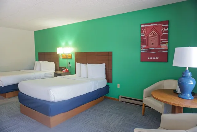 غرفة سيغنتشر بسريرين مزدوجين، Cedar Motor Inn 2/3