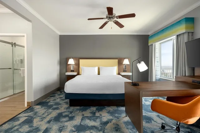 استوديو بسرير كينج بشرفة مع أريكة، Hampton Inn Suites Galveston 3/9