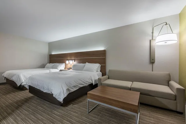 Suite, Multiple Beds، Holiday Inn Express Suites Moncton 1/2