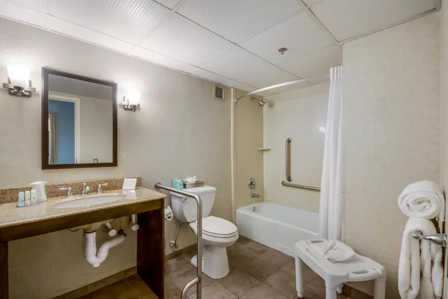 Efficiency, Double Bed, Accessible, Exton Hotel And Conference Center 2/2