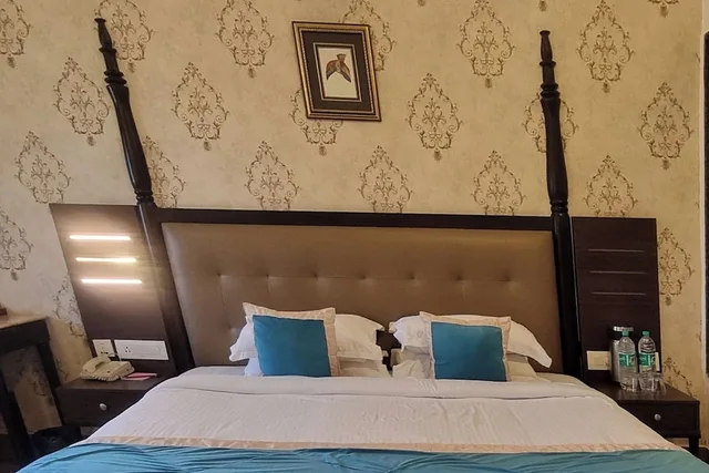 Premium, King Bed, HOTEL LABH GARH PALACE 2/8