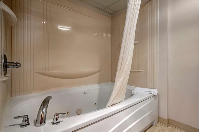 غرفة قياسية بسرير كينج، Econo Lodge Inn and Suites Resort Rehoboth Beach 4/4