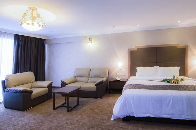جناح بريميير، Hotel Anika 1/2