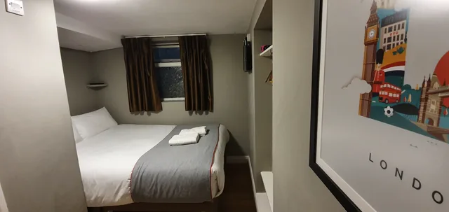 Basement, Double Bed, Private Bathroom، Ebury House Hotel 3/4