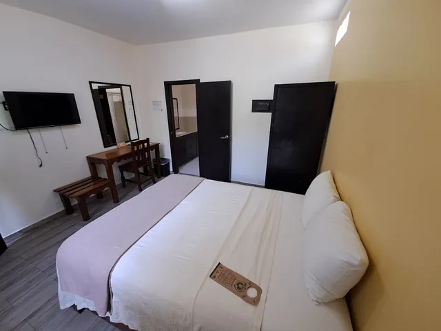 غرفة قياسية بسرير كوين، Casa Janaab Palenque 1/2