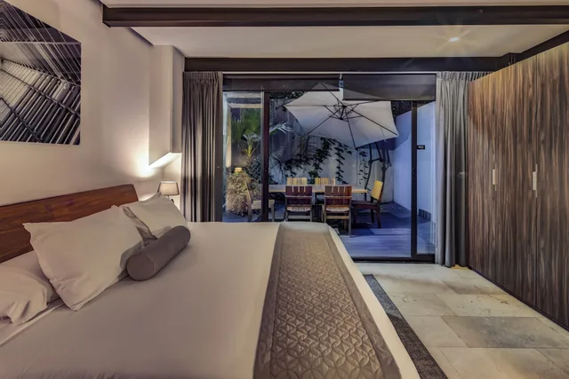 جناح سوبيريور بسرير كينج بشرفة، MX Grand Suites 4/8