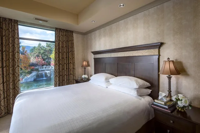 جناح بريميوم بغرفتي نوم، The Royal Kelowna 4/8