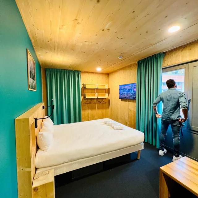 غرفة بسرير مزدوج أو سريرين منفصلين، The People Hostel-Les 2 Alpes 4/6