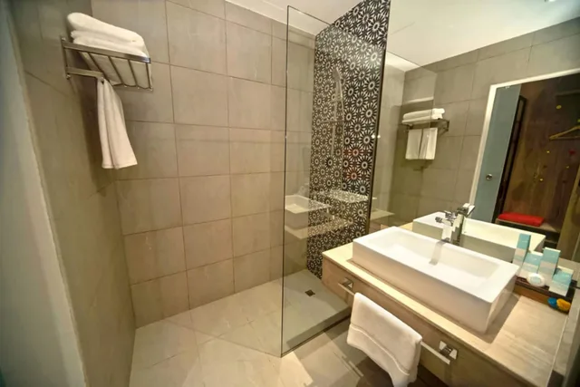 غرفة ديلوكس، Kingsgate Canal 4/5