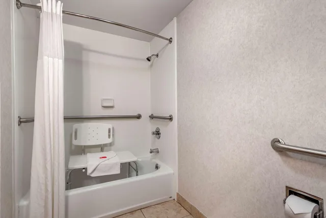 غرفة بسرير مزدوج لذوي الإعاقة، Econo Lodge Broken Arrow 3/3