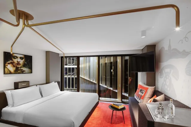 Room, King Bed, with View, W Amsterdam 1/4