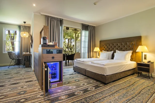جناح جونيور بسرير كينج مع أريكة، Lindner Golf Resort Portals Nous 3/9