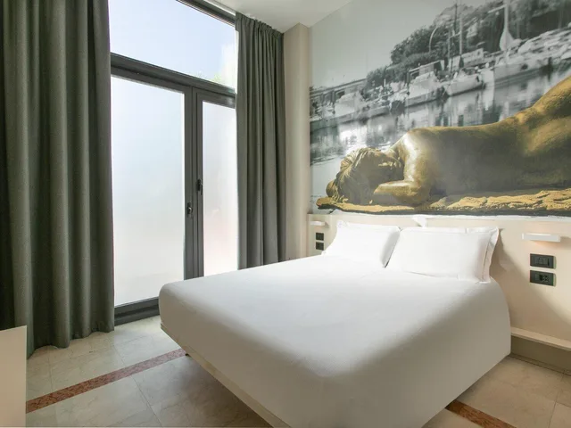 غرفة بسرير كوين، B&B Hotel Savona 3/4