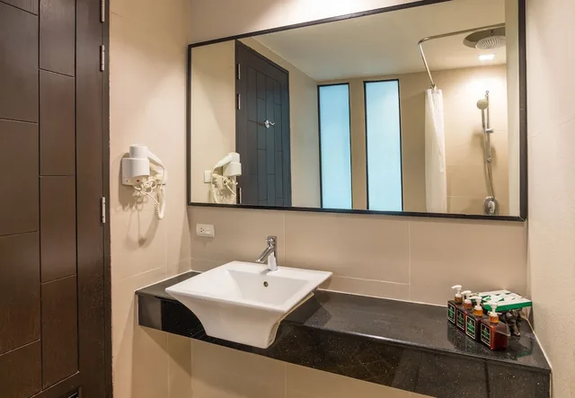 Deluxe, Double Bed, Pool Access، Ananta Burin Resort 1/1
