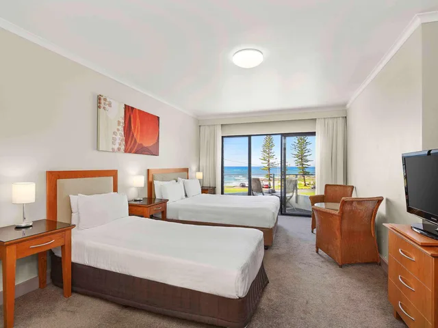 غرفة بسريرين منفصلين بإطلالة على البحر، Ibis Styles Port Macquarie 2/7