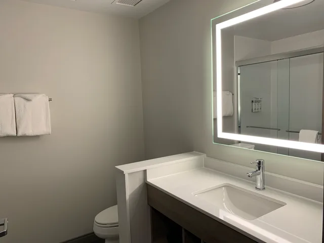 جناح بسريرين كوين، Holiday Inn Express & Suites COURTENAY - COMOX 9/9