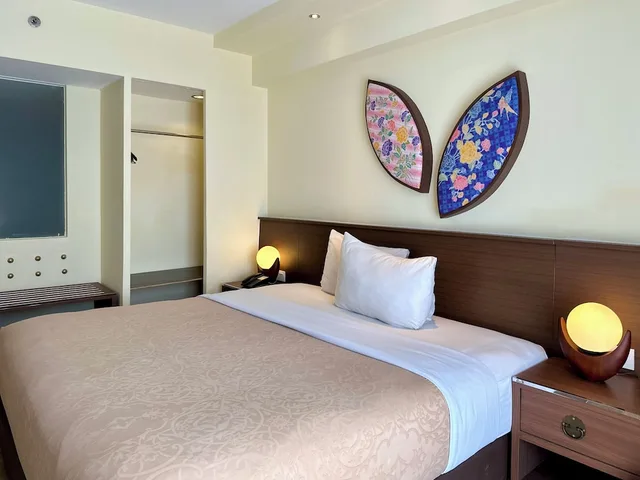غرفة بريميوم بسرير كينج، The Atanaya Hotel Bali 8/10