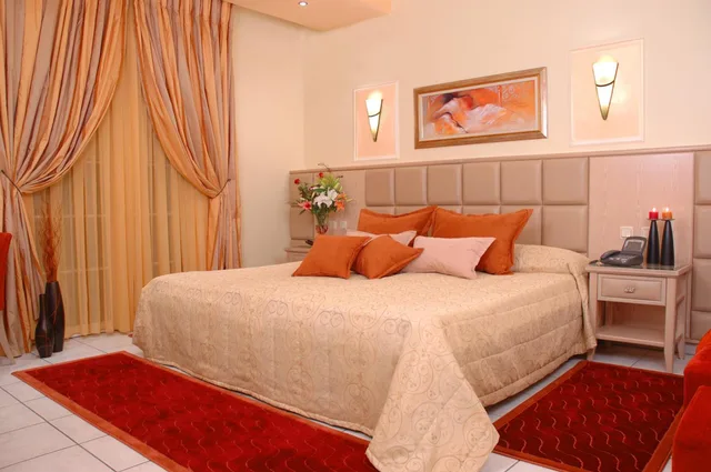 جناح تنفيذي بغرفتي نوم، Strass Hotel 1/4