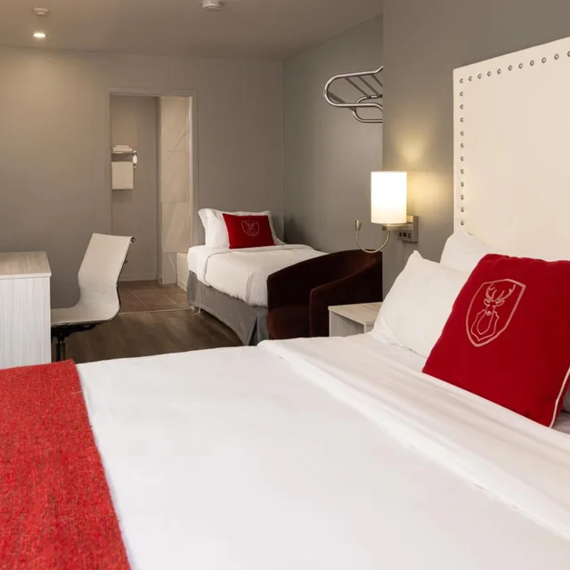غرفة ثلاثية، Hotel Du Nord 2/8