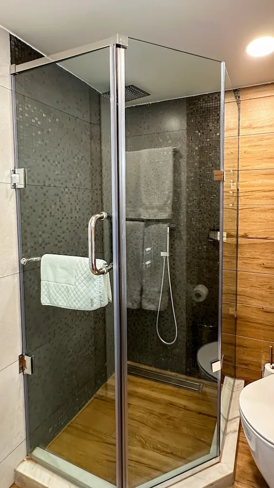 غرفة قياسية بسرير كينج، Silver 39 Boutique Hotel 9/10