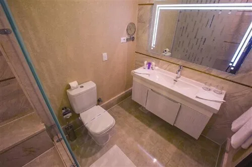 غرفة مفردة بإطلالة على المسبح، Pickalbatros Alf Leila Wa Leila Resort - Neverland Hurghada 2/2