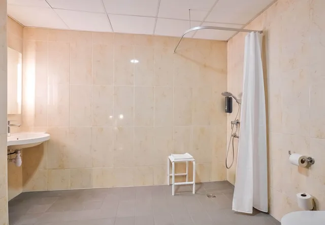 غرفة بسرير مزدوج لذوي الإعاقة، B&B HOTEL Paris Chatillon 5/5