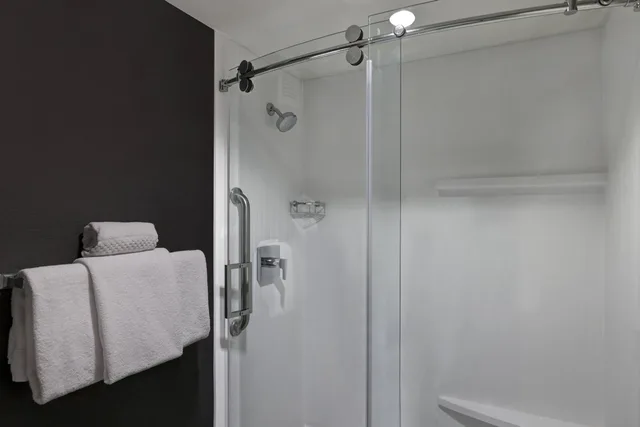 جناح بسرير كينج مع أريكة، Courtyard By Marriott Portland Southeast Clackamas 10/10