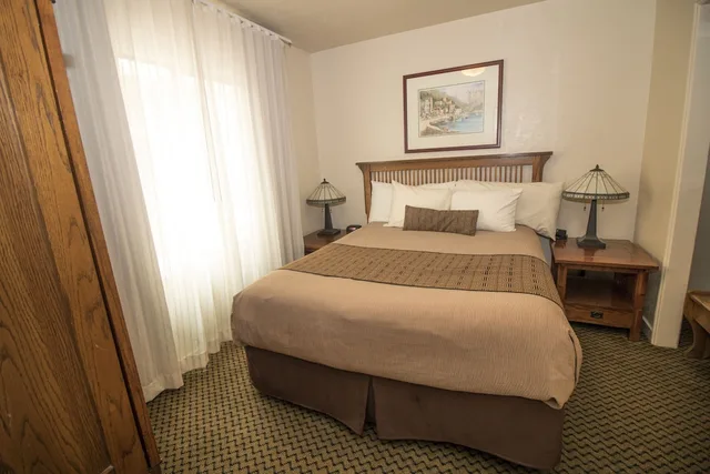جناح بسريرين كوين وسريرين مزدوجين، Capitola Venetian Hotel 4/10