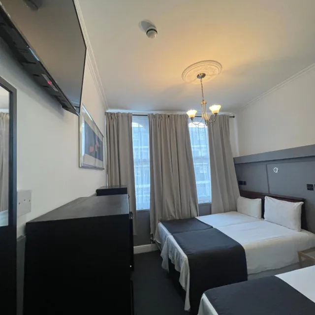 غرفة سوبيريور، Plaza London Hotel 2/10