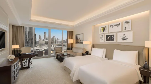 Grand, Club, Twin Beds, Burj View، Kempinski The Boulevard Dubai 1/3
