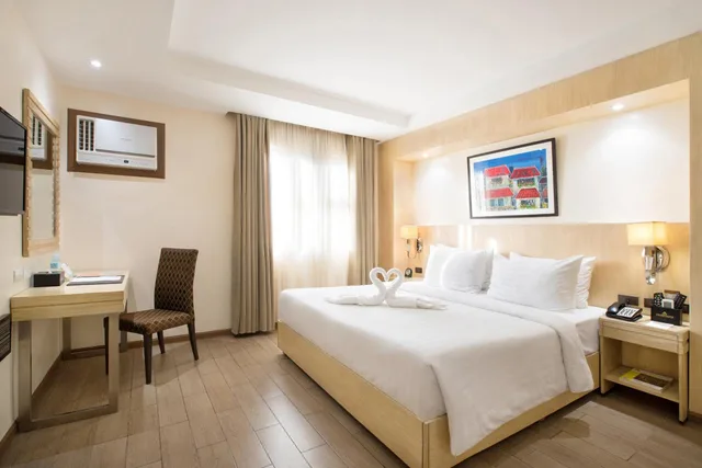 2 Bedrooms, Royal, Suite, Tower Two، Golden Prince Hotel And Suites 1/8