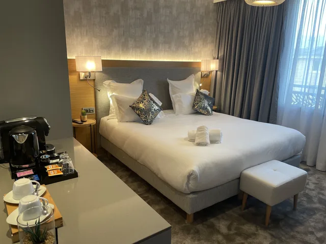 غرفة بريميوم بسرير كوين، Brit Hotel Paris Orly 1/3