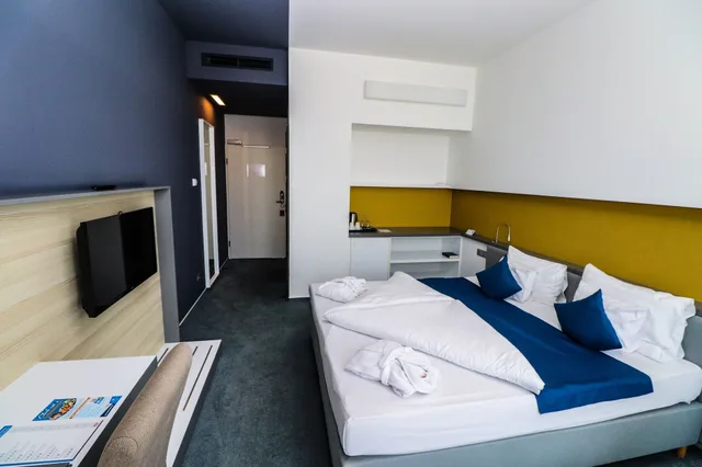 غرفة سوبيريور بسرير مزدوج، Hotel Yacht Wellness & Business 2/10