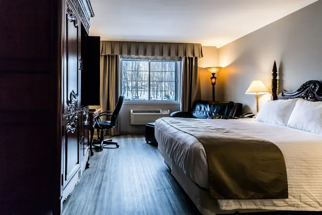 Superior, King Bed, St Christophe Hotel Spa Ascend Hotel Collection 2/4