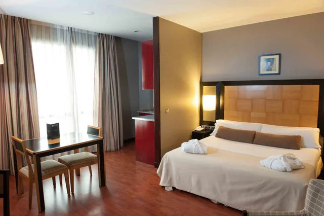 City, Studio, Twin Beds، Sercotel Princesa de Eboli 1/7