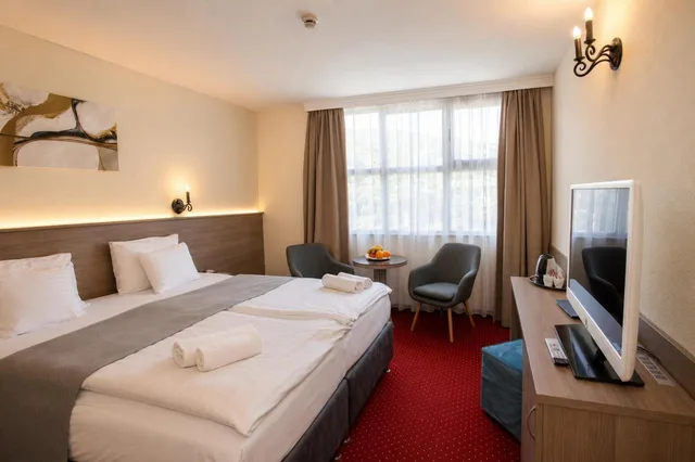 Room, Double or Twin Bed, Mediterran Hotel 2/4