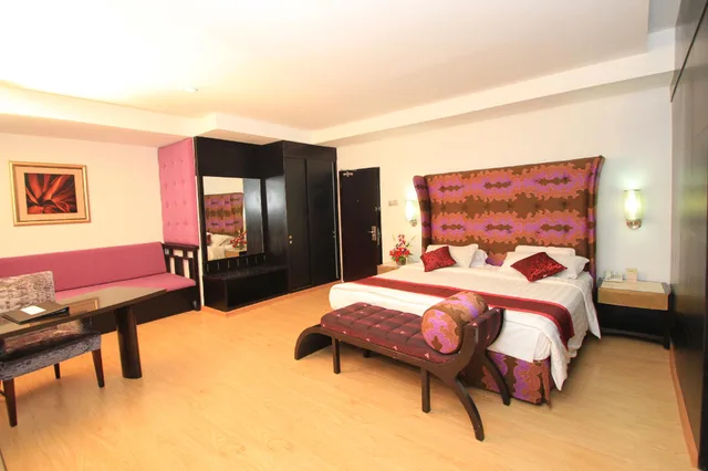 Crown, Suite, Double Bed، Crown Vista Hotel 1/1
