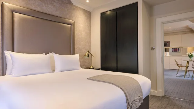 شقة ديلوكس بسرير كوين، Fraser Suites Edinburgh 1/4