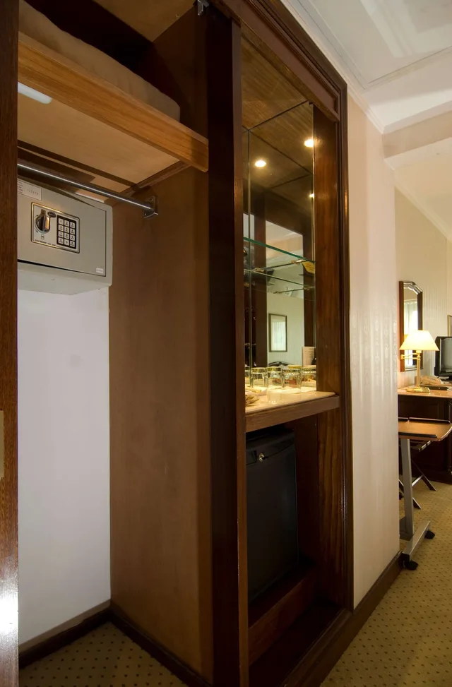 غرفة بريميوم بسريرين منفصلين، Radisson Montevideo Victoria Plaza Hotel 8/9