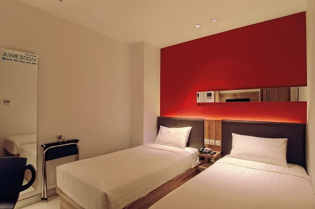 غرفة بزنس بسريرين منفصلين، Mooz Hotel Surabaya - Jemursari 1/2