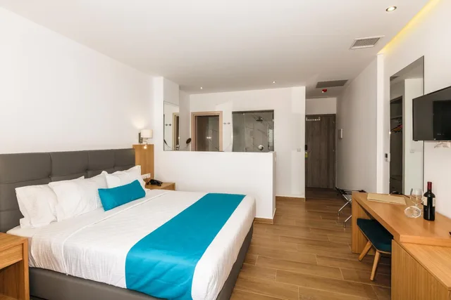Suite, Sea Side, Private Pool, Cavo Orient Beach Hotel 3/9