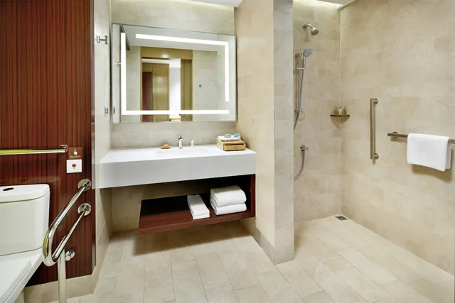غرفة بسرير كينج لذوي الإعاقة، Hilton Garden Inn Foshan 1/1