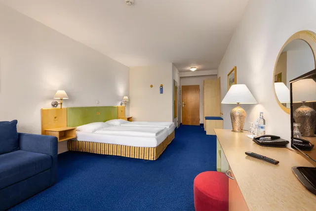 غرفة كومفورت بسرير مزدوج مع سرير إضافي، Ifa Rugen Hotel & Ferienpark 2/4
