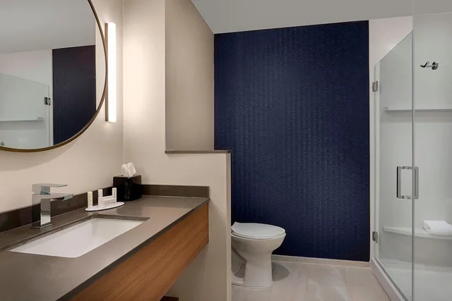 غرفة بسرير كينج لذوي الإعاقة، Fairfield Inn & Suites By Marriott Shelby 2/2