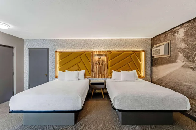 غرفة ديلوكس بسريرين مزدوجين، The Wander Hotel, a Ramada by Wyndham 4/8