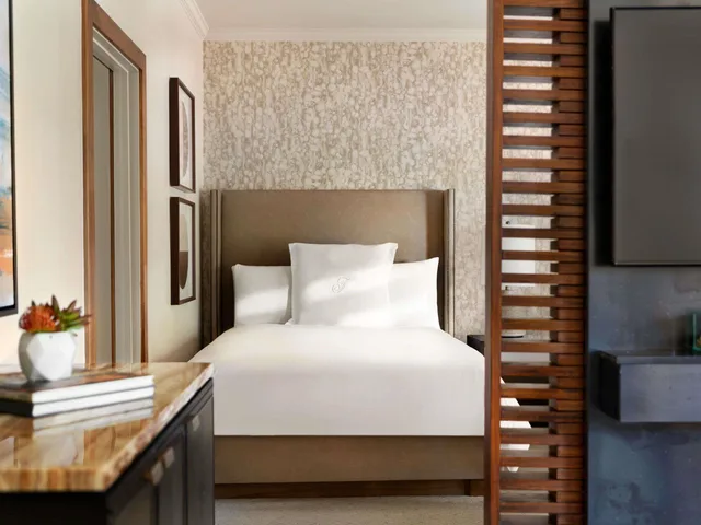 Junior Suite, King Bed, Golf Course View، Fairmont Scottsdale Princess 2/2