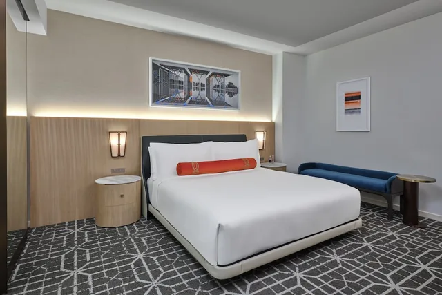 Courtyard, Suite, King Bed، The Crescent Hotel Fort Worth 1/2