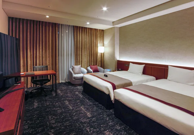 غرفة ديلوكس ثلاثية بسريرين مزدوجين مع سرير سحّاب إضافي في طابق مرتفع، Roynet Hotel Seoul Mapo 1/4