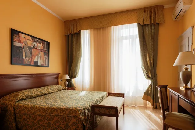 Superior, Double Bed, Hotel Maderno 6/9