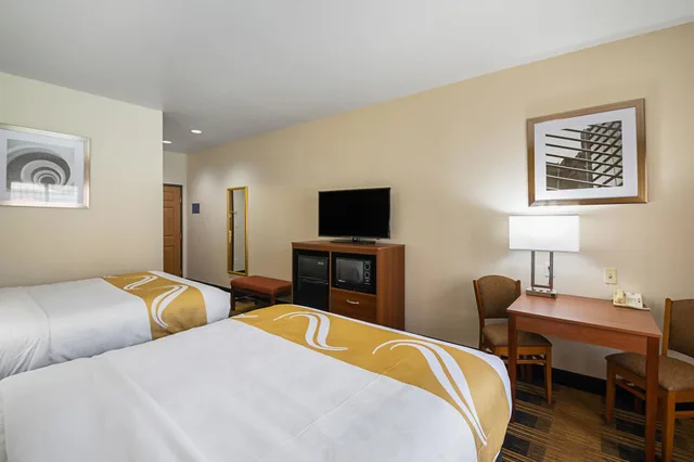 غرفة قياسية بسريرين كوين، Quality Inn & Suites Lampasas 2/5